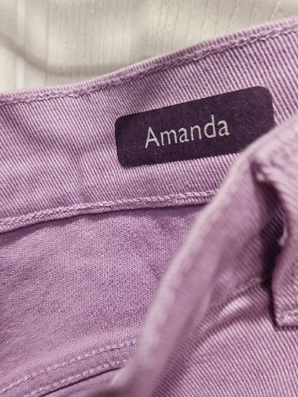Gloria Vanderbilt Lilac Jeans - Picture 3 of 5